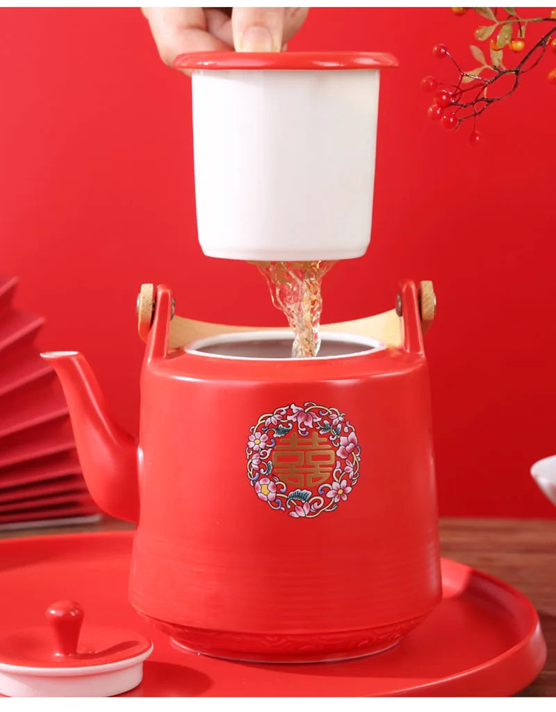 Théière de mariage en céramique rouge, style chinois en porcelaine, infuseur à thé Double Happiness, théière, ensemble de tasses, cadeau de luxe